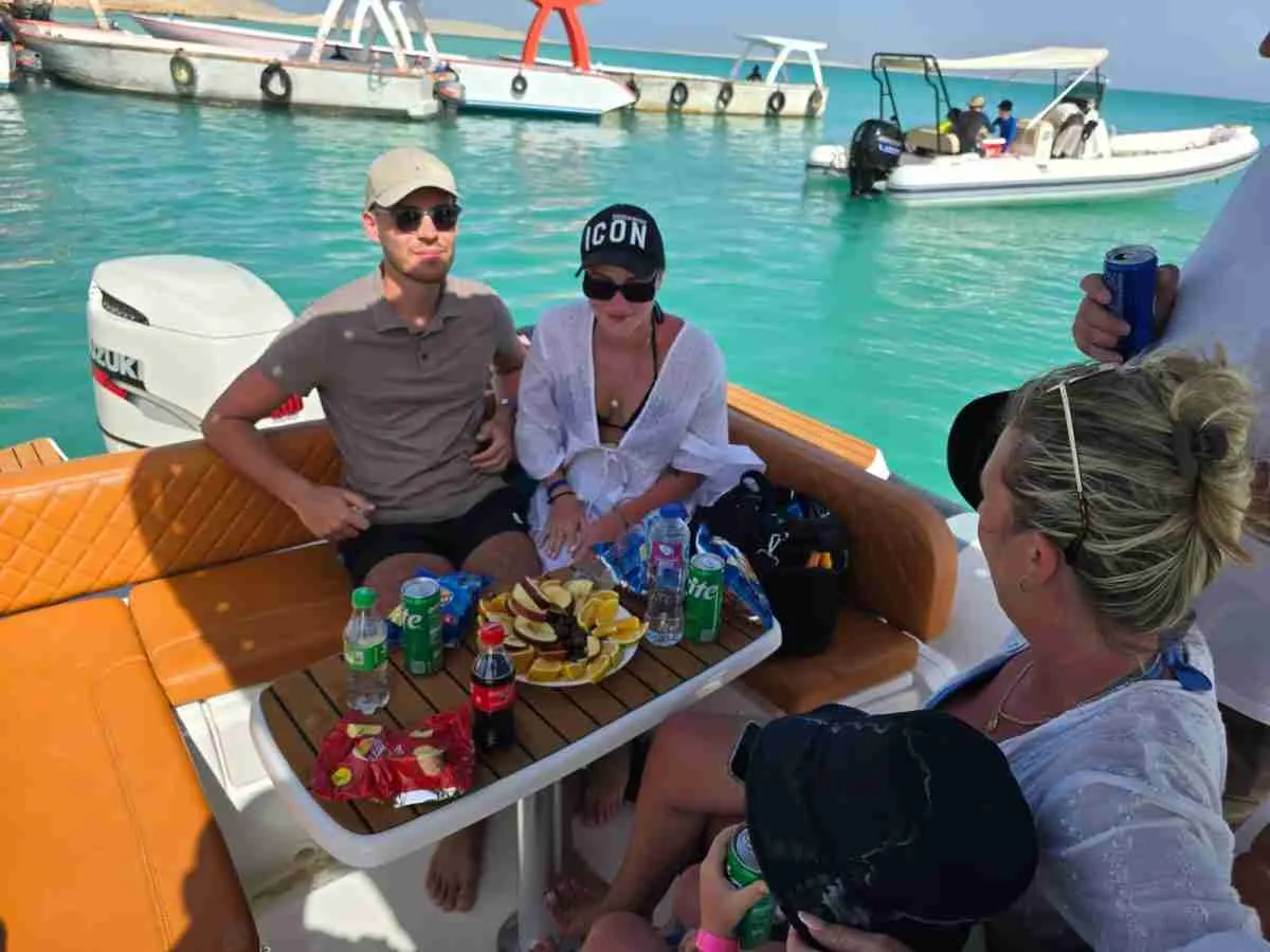 VIP-Private-Speedboat-Tour-from-Hurghada4-scaled